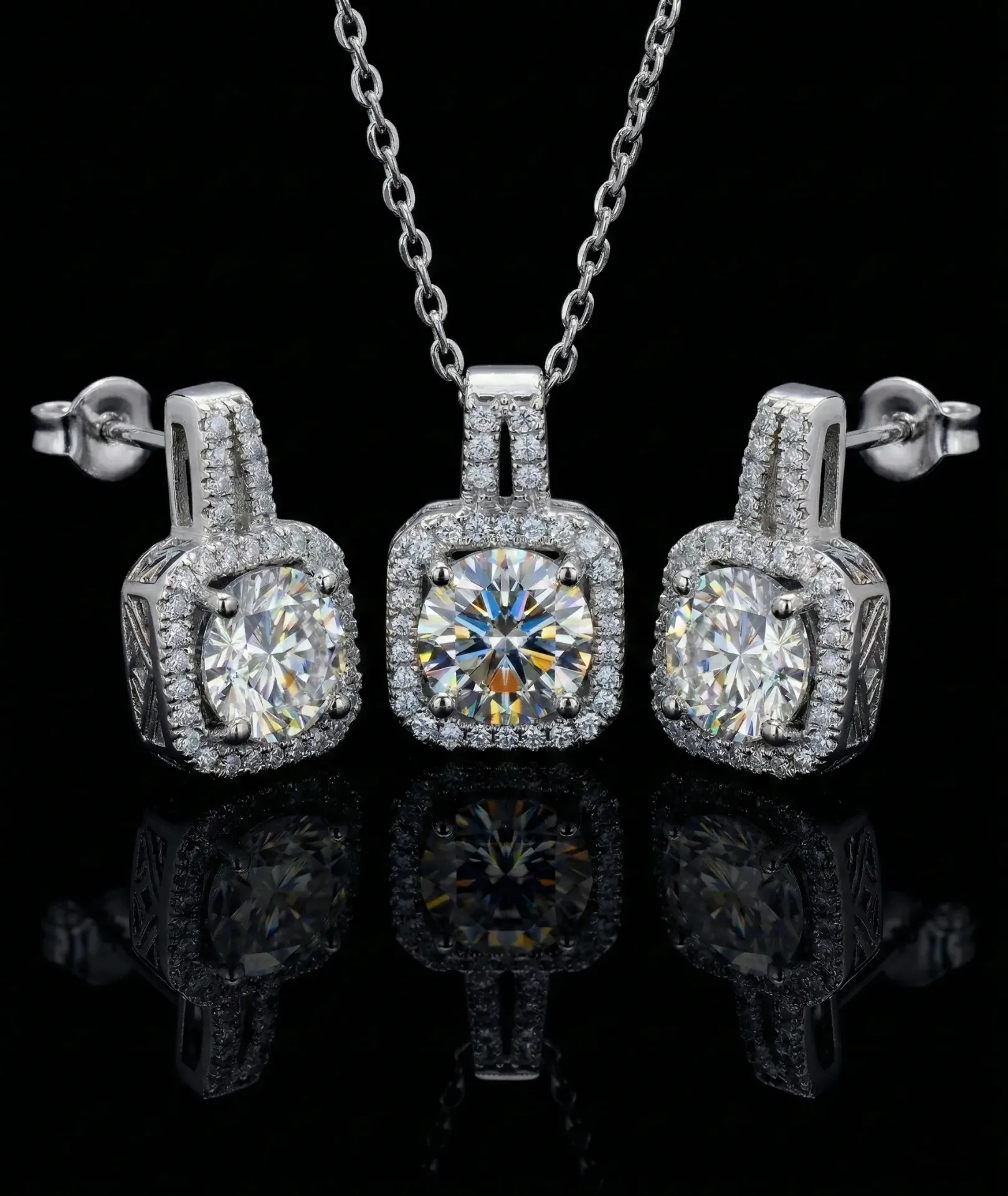 925 Sterling Silver Halo Pendant & Earring Set