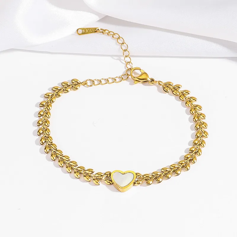 Golden Laurel Heart Bracelet – Mother of Pearl Inlay